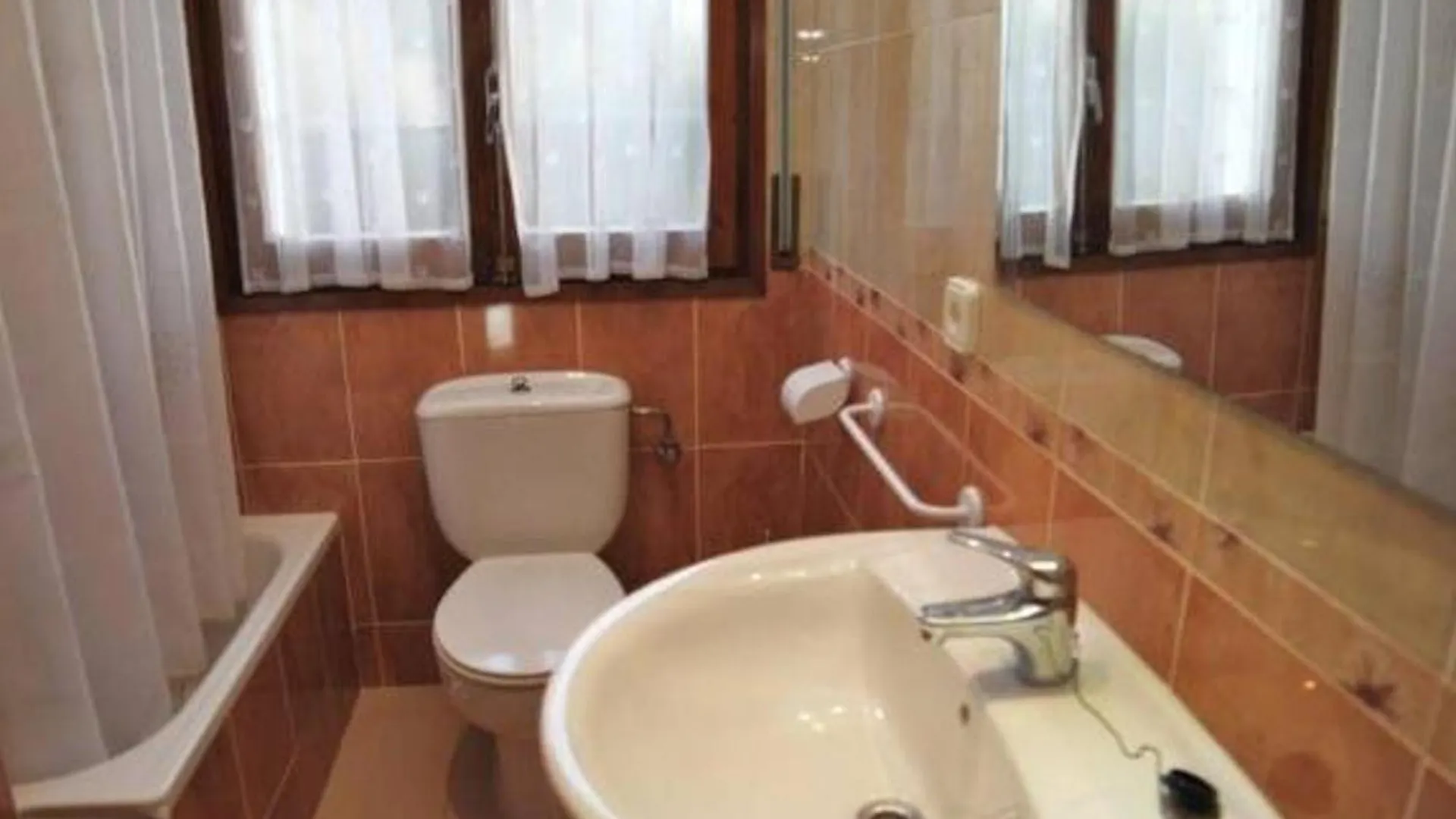 Villa En Ametlla De Mar Para 12 Personas Con Piscina Privada Y Acceso Directo A La Playa - Hisp-217-223 L'Ametlla de Mar